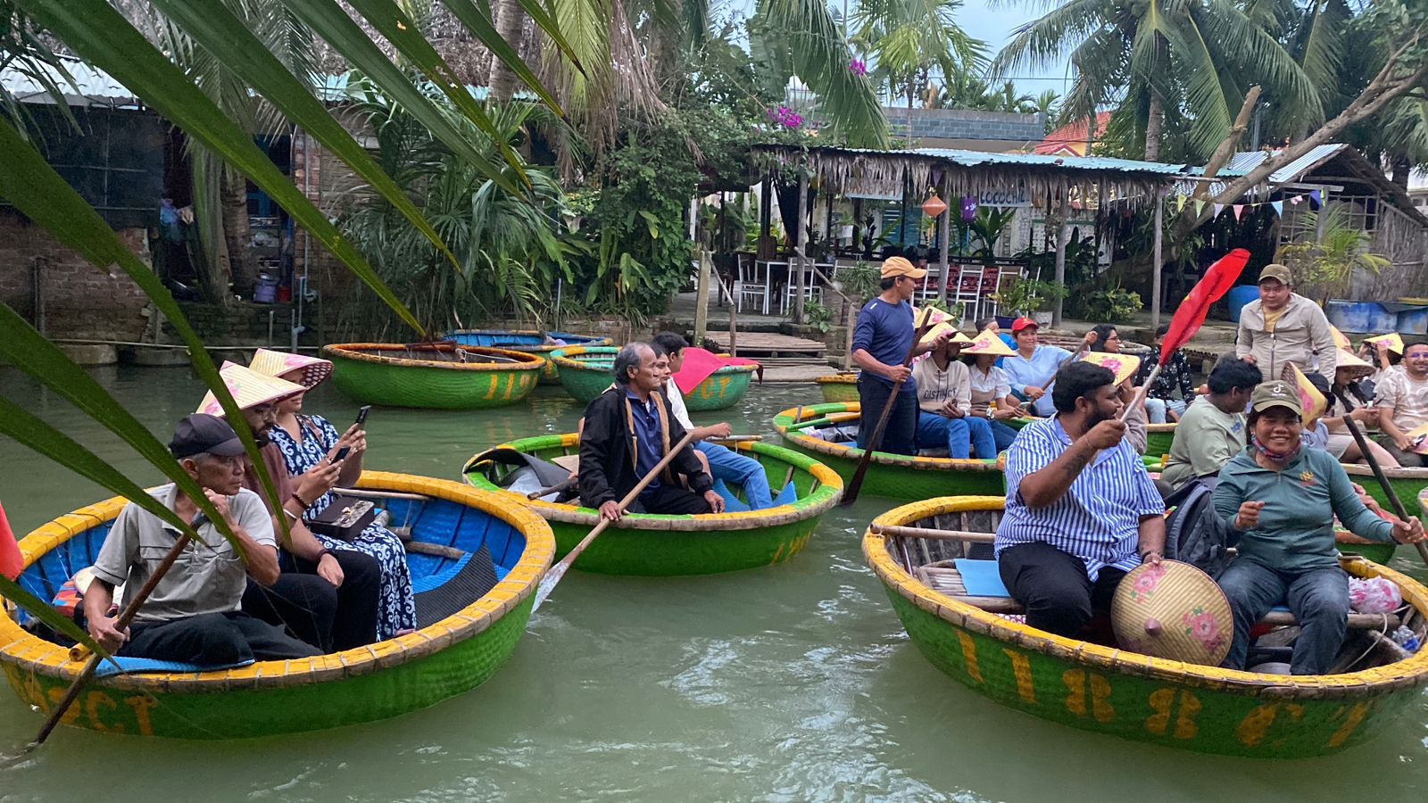 give me SEo friendly alt image for gallery page