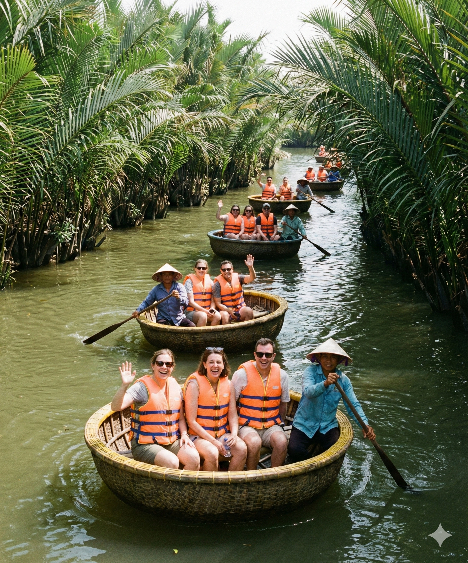 Vietnamese lantern making class for tourists in Hoi An