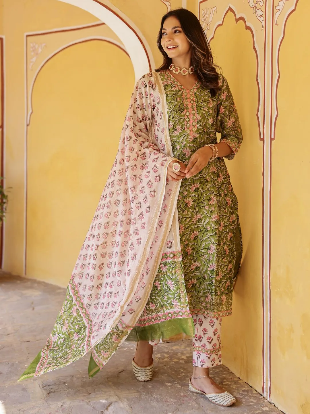 BLUMAIRE Green Printed Kurta with Pants & Dupatta for Women | Stylish Straight Suit Set | 3 Piece Kurta Pant with Dupatta Set | Casual & Trendy Suit for Office Wear